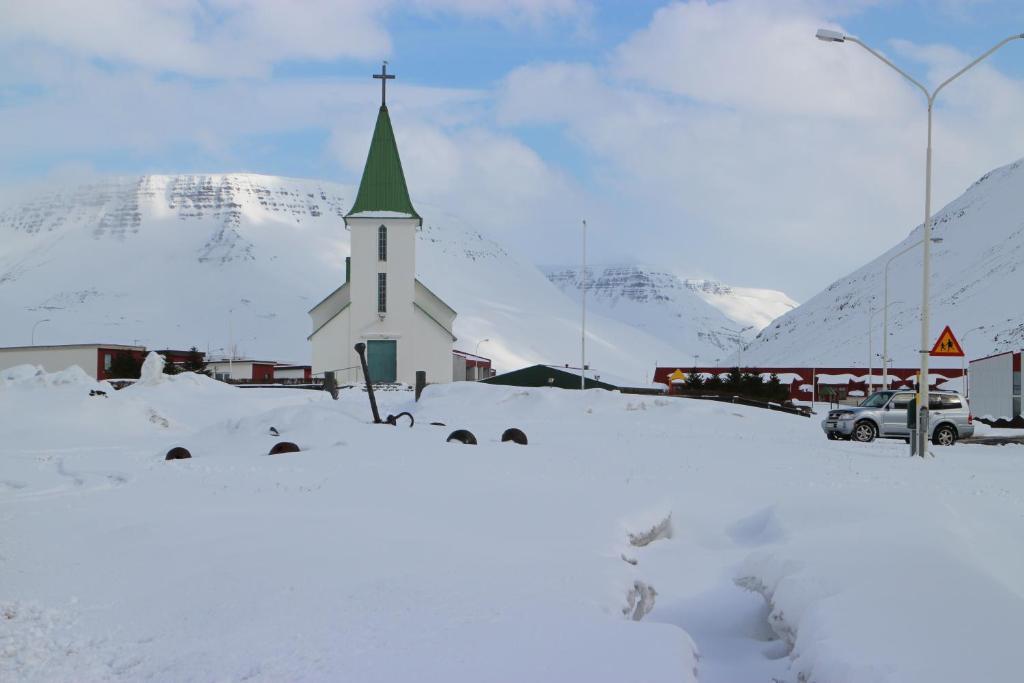 Comfy Guesthouse Westfjords Sudureyri Eksteriør billede