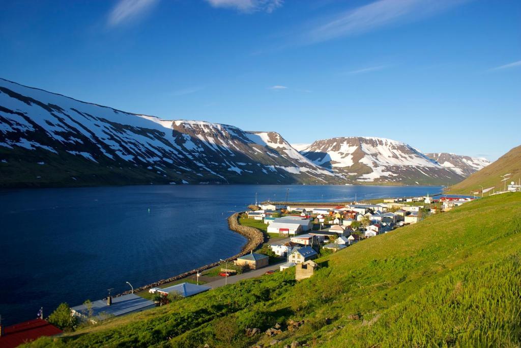 Comfy Guesthouse Westfjords Sudureyri Eksteriør billede