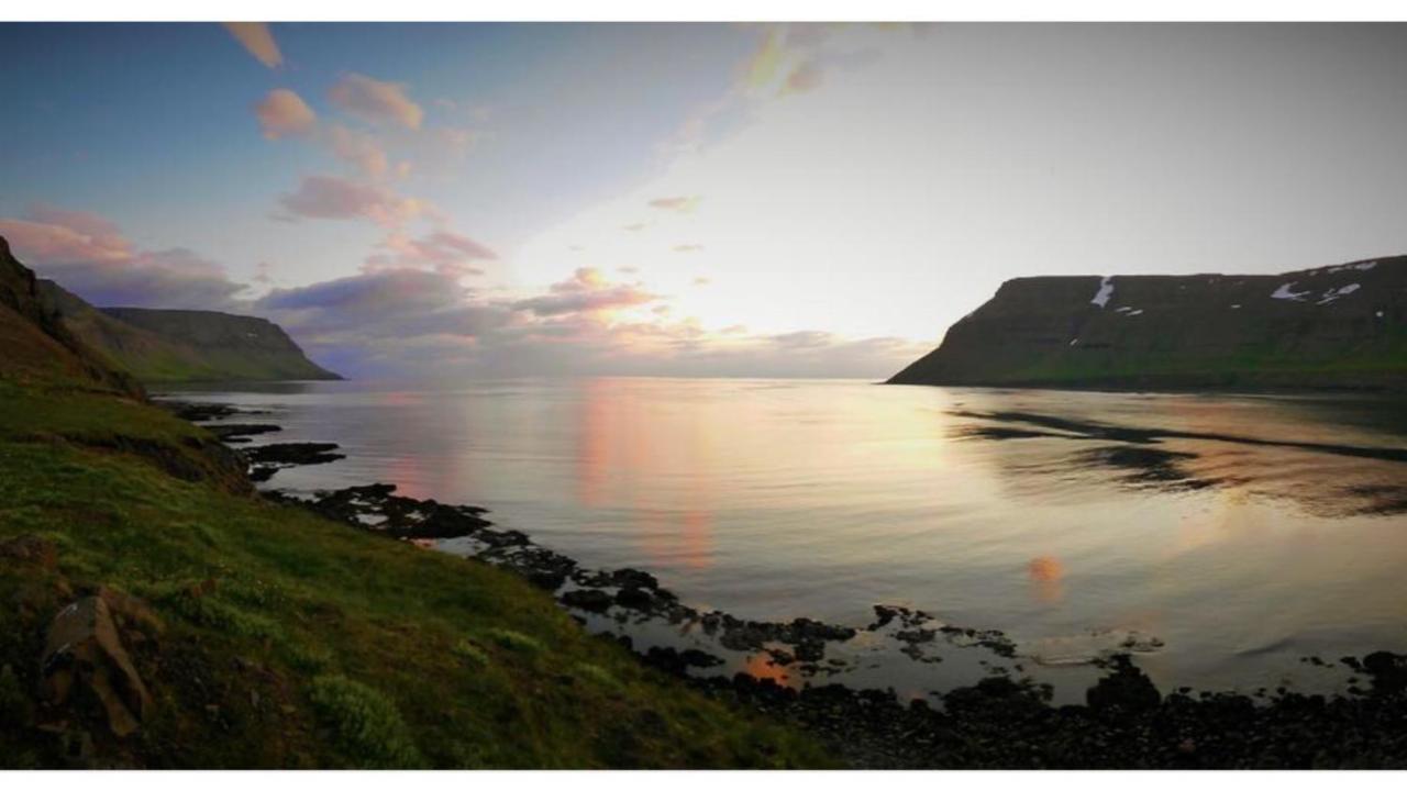 Comfy Guesthouse Westfjords Sudureyri Eksteriør billede