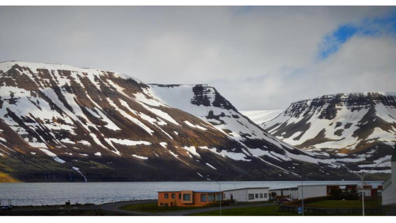 Comfy Guesthouse Westfjords Sudureyri Eksteriør billede